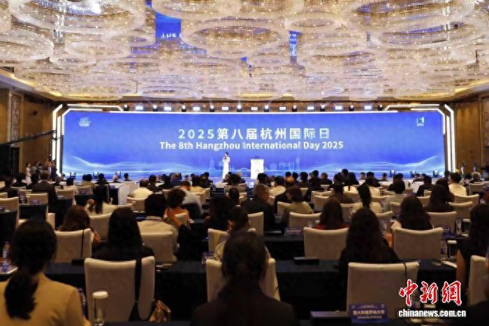 杭州市涉外服务小程序_杭州网站优化首页_AI Hangzhou平台升级